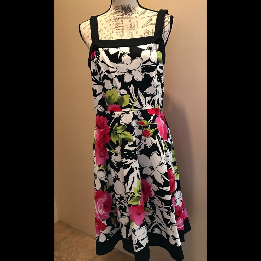 💥FINAL PRICE 💥I.N Studio floral dress